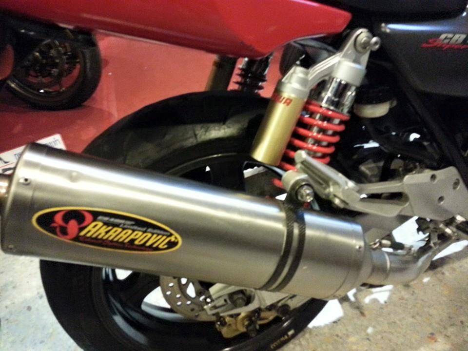 Cb400 akrapovic on sale
